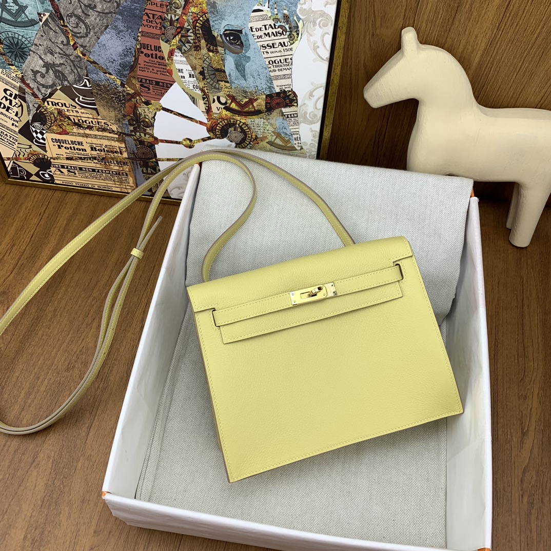 Hermes Kelly Danse Evercolor Bag In Jaune Poussin Color